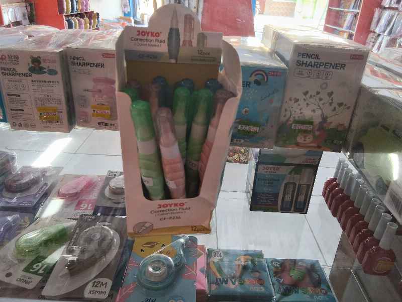 Tip ex Joyko kecil Cf-P236