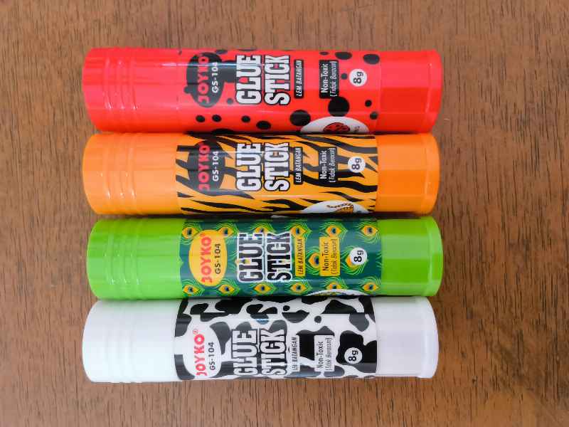 Lem Stik Joyko GS-104 Karakter