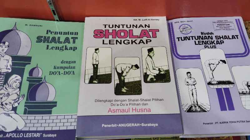 Buku Tuntunan Sholat 